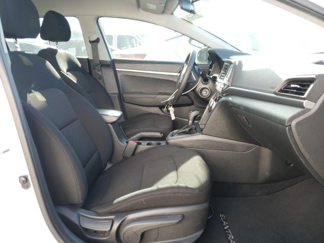 Photo 4 VIN: 5NPD74LF7KH438444 - HYUNDAI ELANTRA SE 