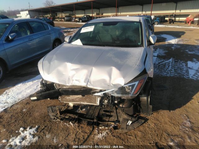 Photo 5 VIN: 5NPD74LF7KH466924 - HYUNDAI ELANTRA 