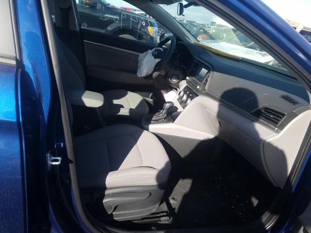 Photo 4 VIN: 5NPD74LF7KH467104 - HYUNDAI ELANTRA SE 