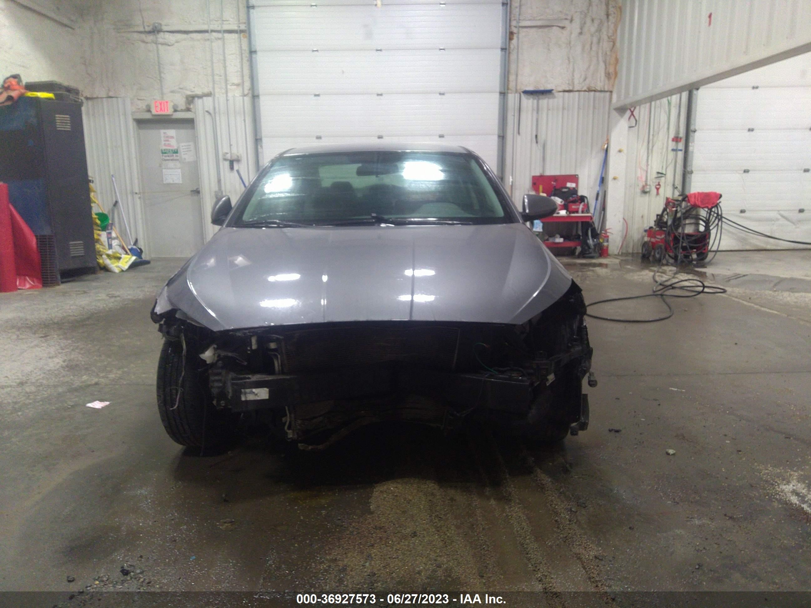 Photo 12 VIN: 5NPD74LF7KH470679 - HYUNDAI ELANTRA 