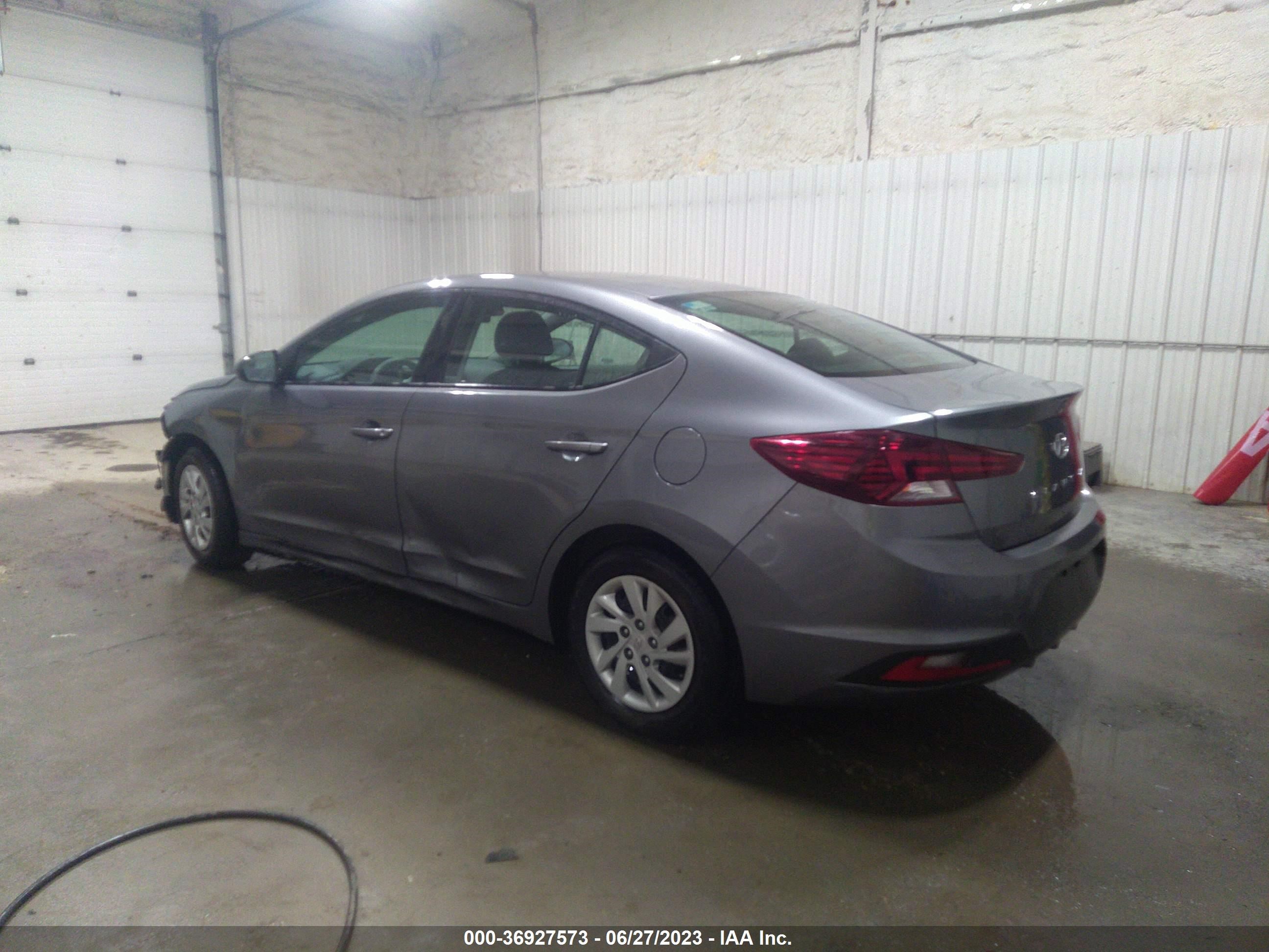 Photo 2 VIN: 5NPD74LF7KH470679 - HYUNDAI ELANTRA 