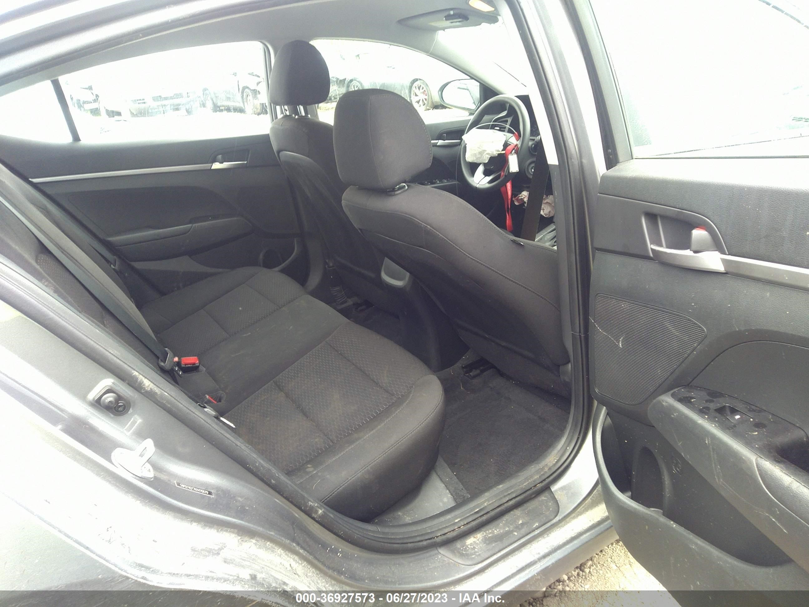 Photo 7 VIN: 5NPD74LF7KH470679 - HYUNDAI ELANTRA 