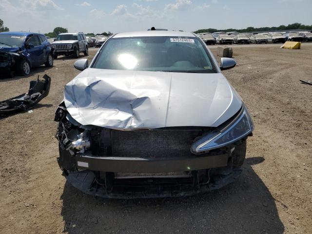 Photo 4 VIN: 5NPD74LF7KH471136 - HYUNDAI ELANTRA SE 