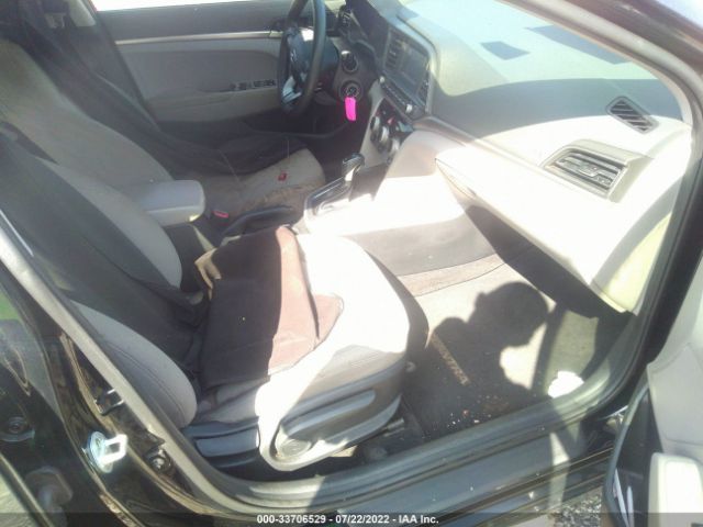 Photo 4 VIN: 5NPD74LF7KH487854 - HYUNDAI ELANTRA 