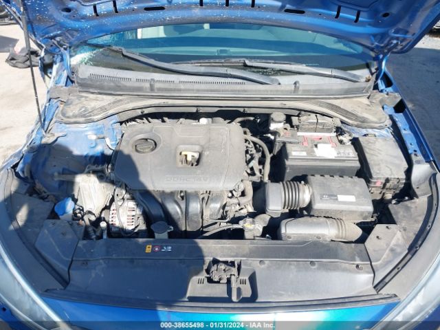 Photo 9 VIN: 5NPD74LF7KH494660 - HYUNDAI ELANTRA 