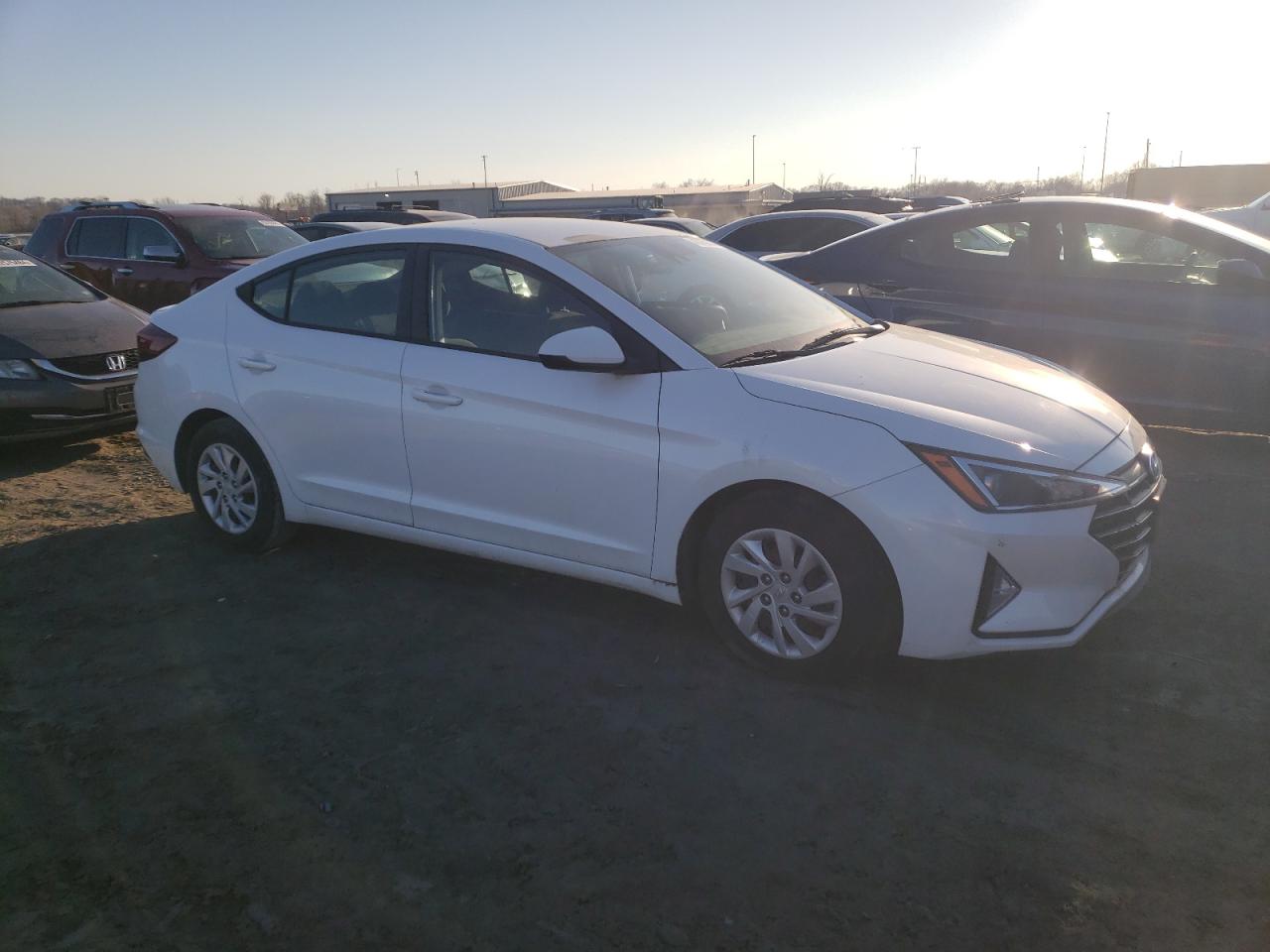 Photo 3 VIN: 5NPD74LF7LH498404 - HYUNDAI ELANTRA 