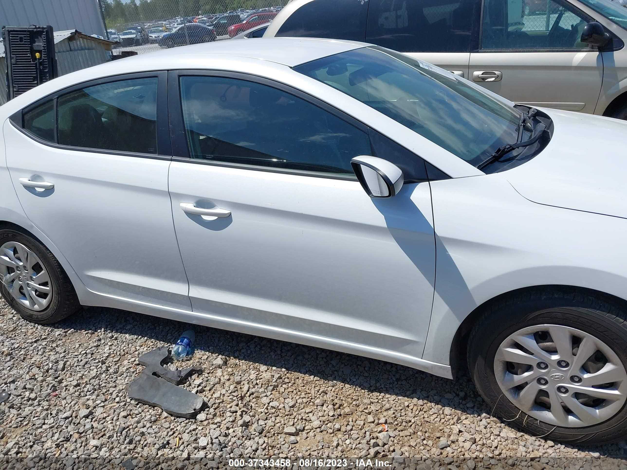 Photo 13 VIN: 5NPD74LF7LH543552 - HYUNDAI ELANTRA 