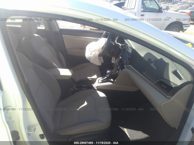 Photo 4 VIN: 5NPD74LF7LH588815 - HYUNDAI ELANTRA 