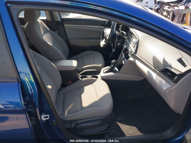 Photo 4 VIN: 5NPD74LF7LH601787 - HYUNDAI ELANTRA 