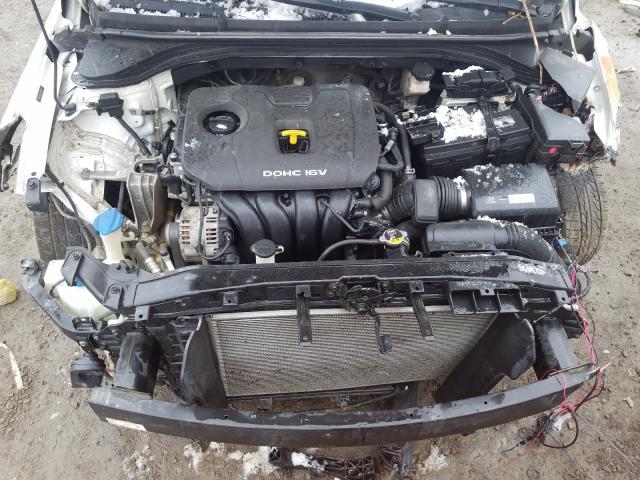 Photo 6 VIN: 5NPD74LF8HH050115 - HYUNDAI ELANTRA SE 