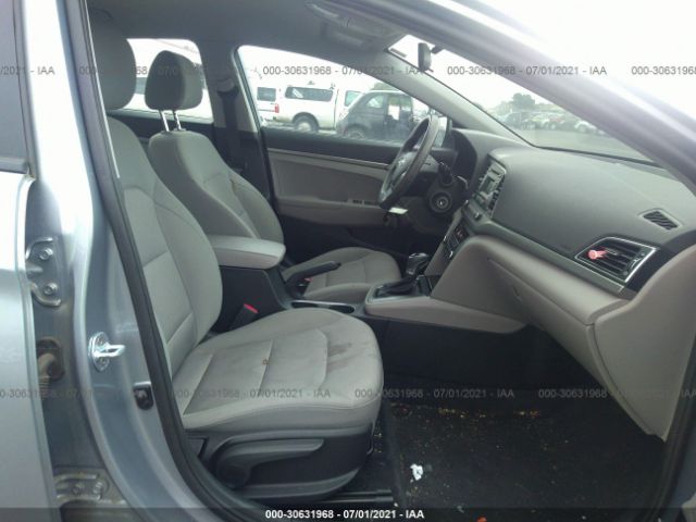 Photo 4 VIN: 5NPD74LF8HH065570 - HYUNDAI ELANTRA 