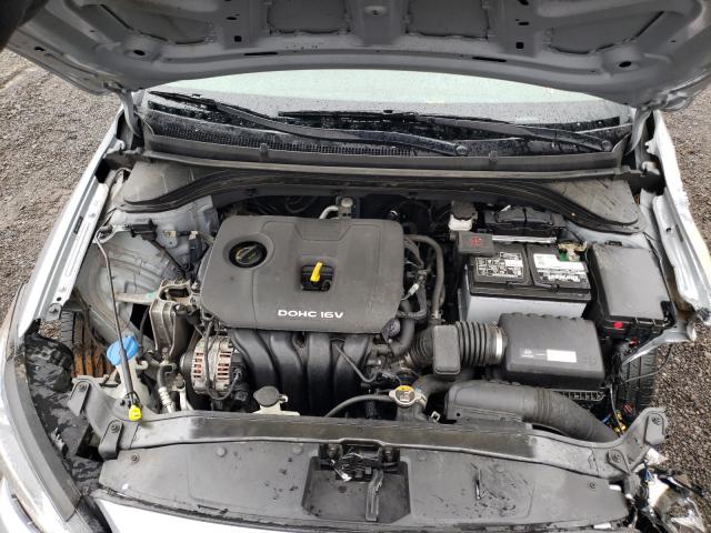 Photo 6 VIN: 5NPD74LF8HH087522 - HYUNDAI ELANTRA SE 