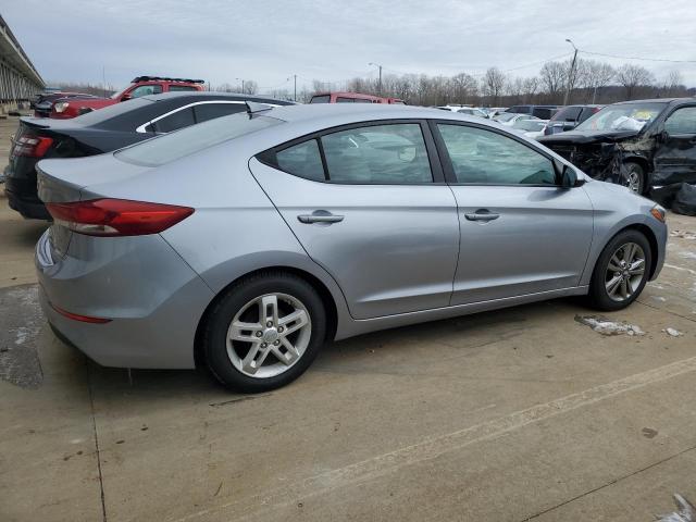 Photo 2 VIN: 5NPD74LF8HH099945 - HYUNDAI ELANTRA 