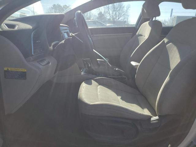 Photo 6 VIN: 5NPD74LF8HH102519 - HYUNDAI ELANTRA 