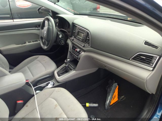 Photo 4 VIN: 5NPD74LF8HH110359 - HYUNDAI ELANTRA 