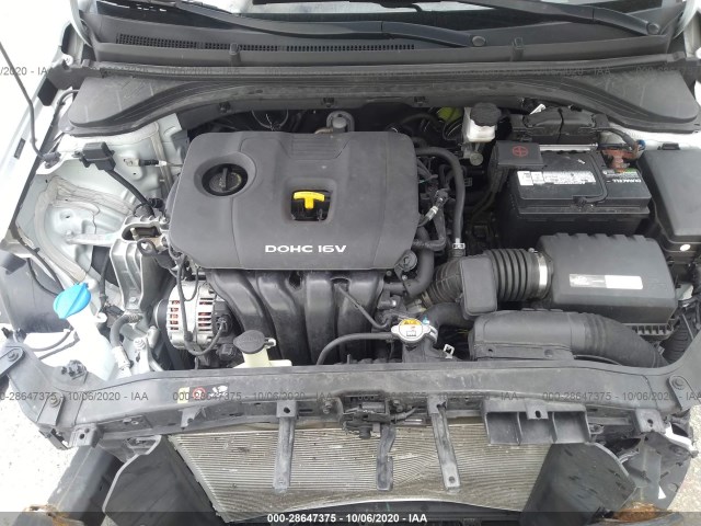 Photo 9 VIN: 5NPD74LF8HH125816 - HYUNDAI ELANTRA 