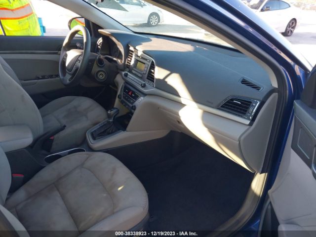 Photo 4 VIN: 5NPD74LF8HH139604 - HYUNDAI ELANTRA 