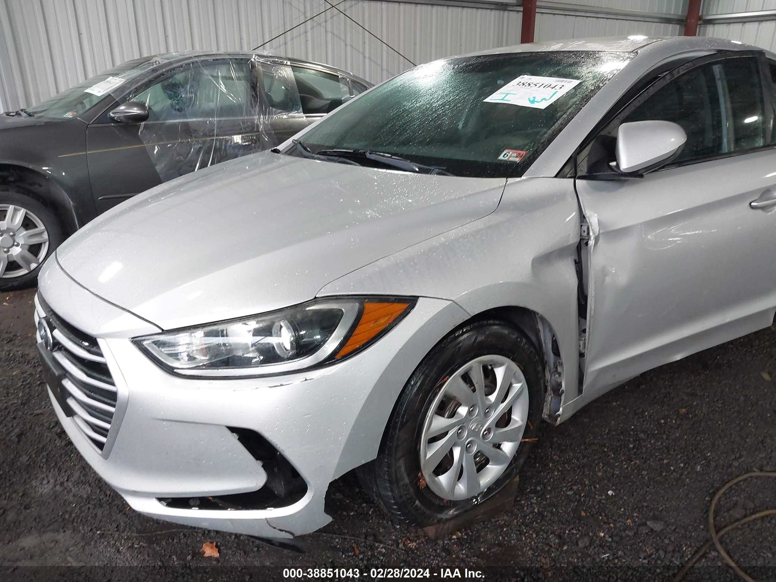 Photo 5 VIN: 5NPD74LF8HH144995 - HYUNDAI ELANTRA 