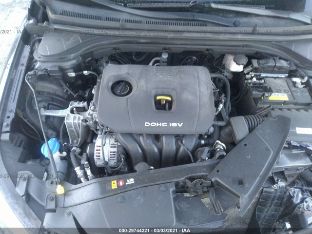 Photo 9 VIN: 5NPD74LF8HH163594 - HYUNDAI ELANTRA 