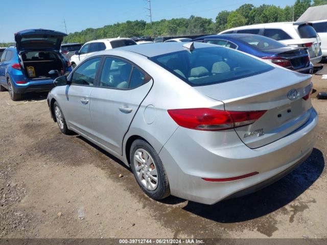 Photo 2 VIN: 5NPD74LF8HH185126 - HYUNDAI ELANTRA 