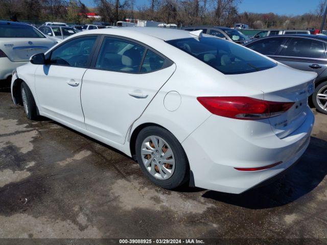 Photo 2 VIN: 5NPD74LF8HH202720 - HYUNDAI ELANTRA 