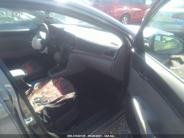 Photo 4 VIN: 5NPD74LF8JH273017 - HYUNDAI ELANTRA 