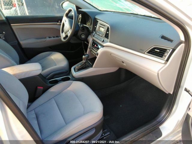 Photo 4 VIN: 5NPD74LF8JH317369 - HYUNDAI ELANTRA 