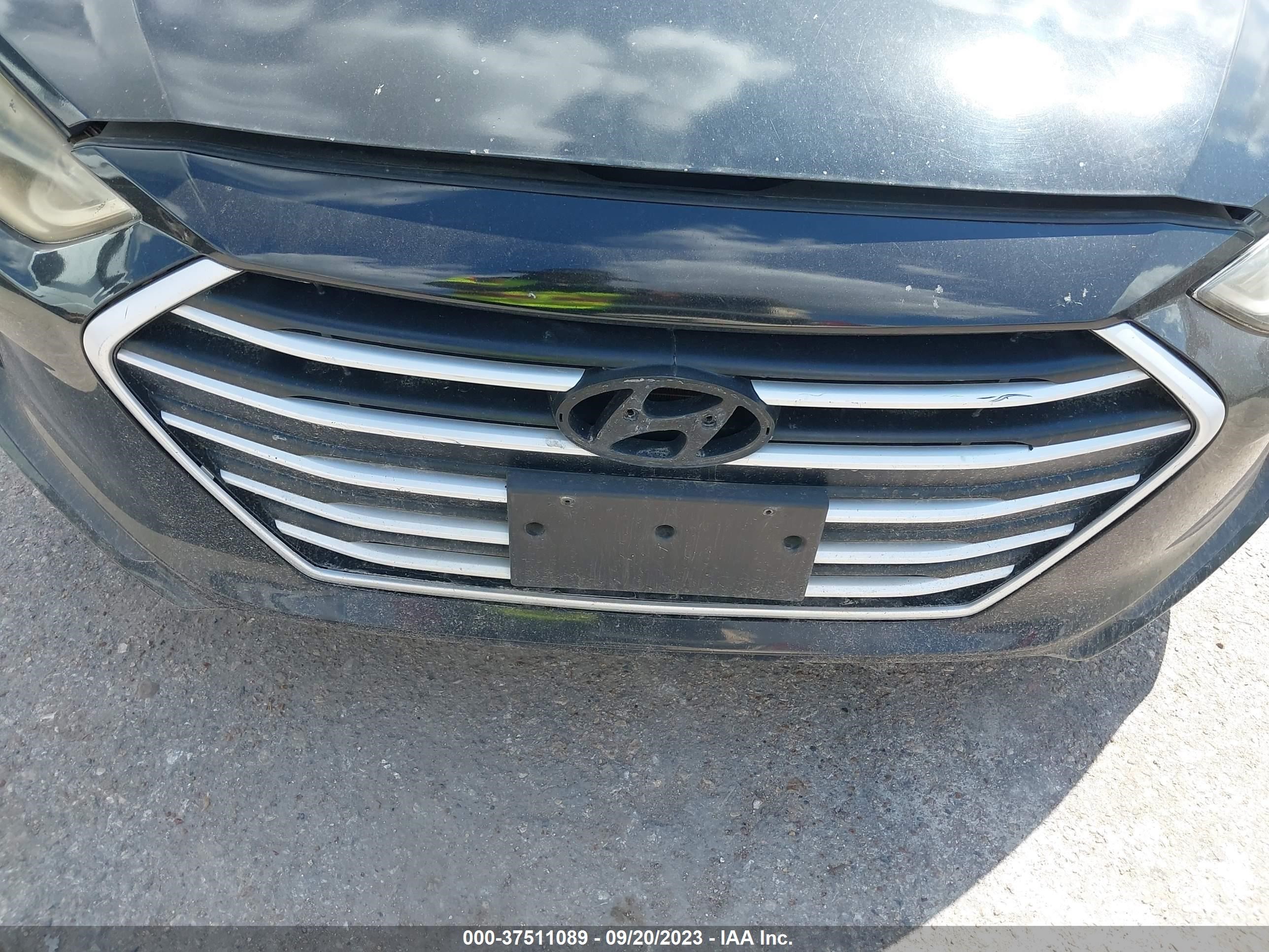 Photo 5 VIN: 5NPD74LF8JH334933 - HYUNDAI ELANTRA 