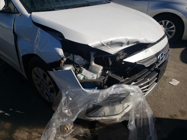 Photo 8 VIN: 5NPD74LF8KH407140 - HYUNDAI ELANTRA SE 