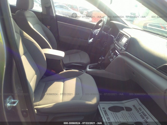 Photo 4 VIN: 5NPD74LF8KH418526 - HYUNDAI ELANTRA 