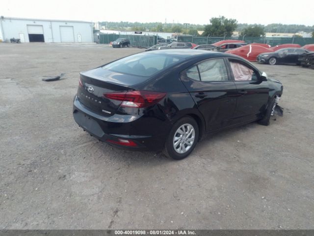 Photo 3 VIN: 5NPD74LF8KH422351 - HYUNDAI ELANTRA 