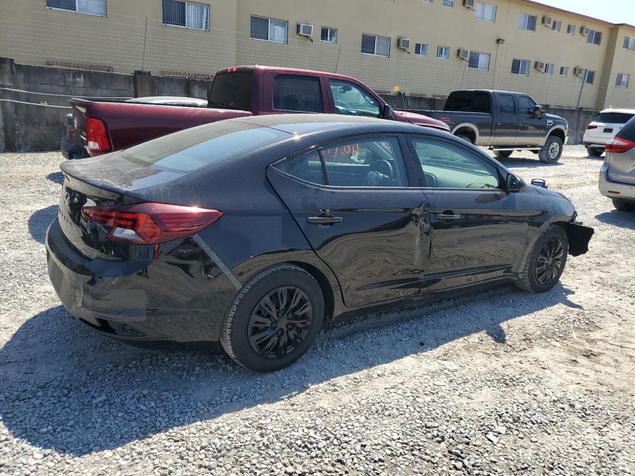 Photo 2 VIN: 5NPD74LF8KH427405 - HYUNDAI ELANTRA 