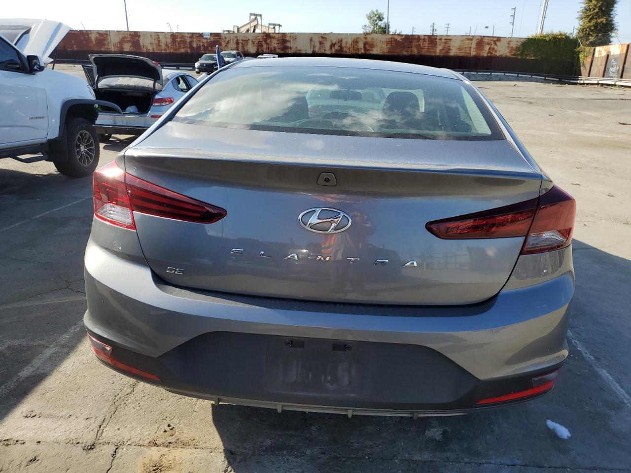 Photo 5 VIN: 5NPD74LF8KH435097 - HYUNDAI ELANTRA 