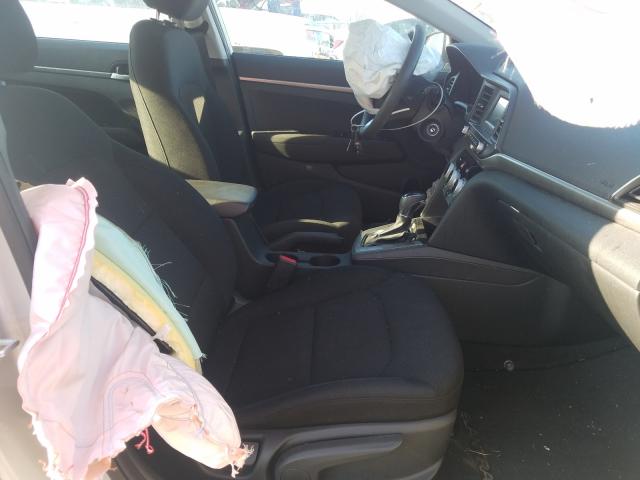 Photo 4 VIN: 5NPD74LF8KH463594 - HYUNDAI ELANTRA SE 