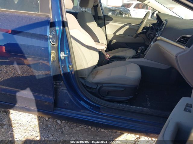 Photo 4 VIN: 5NPD74LF8KH498040 - HYUNDAI ELANTRA 