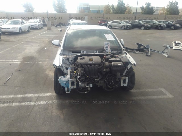 Photo 5 VIN: 5NPD74LF9HH090056 - HYUNDAI ELANTRA 