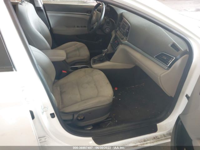 Photo 4 VIN: 5NPD74LF9HH096097 - HYUNDAI ELANTRA 