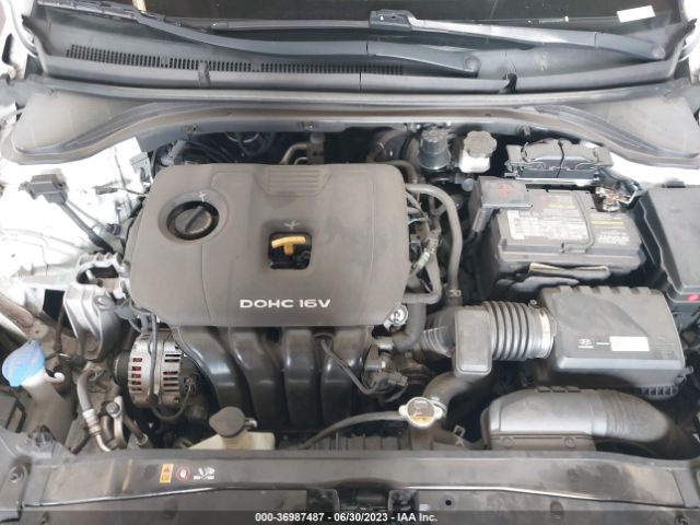 Photo 9 VIN: 5NPD74LF9HH096097 - HYUNDAI ELANTRA 