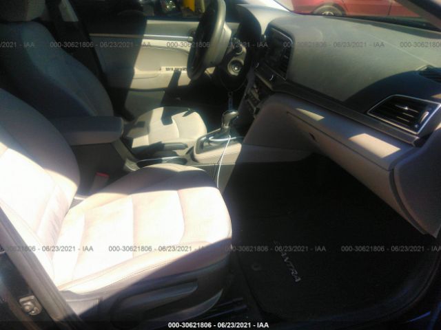 Photo 4 VIN: 5NPD74LF9HH102187 - HYUNDAI ELANTRA 