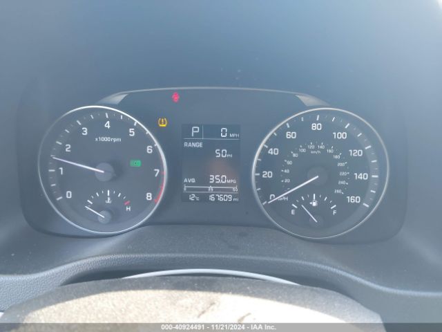 Photo 6 VIN: 5NPD74LF9HH104022 - HYUNDAI ELANTRA 