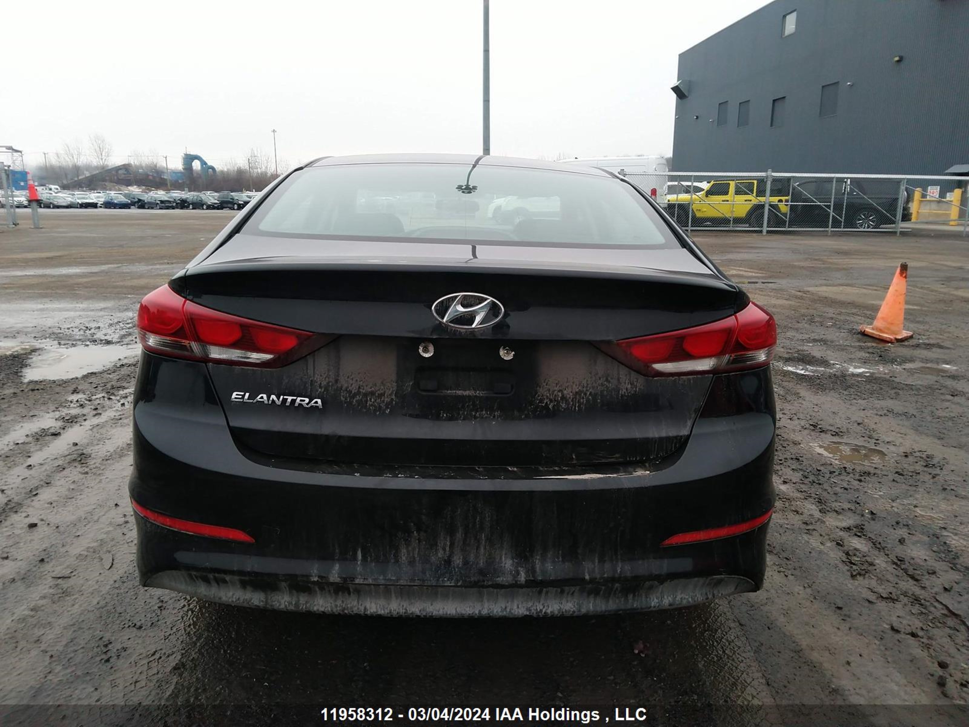 Photo 16 VIN: 5NPD74LF9HH108362 - HYUNDAI ELANTRA 