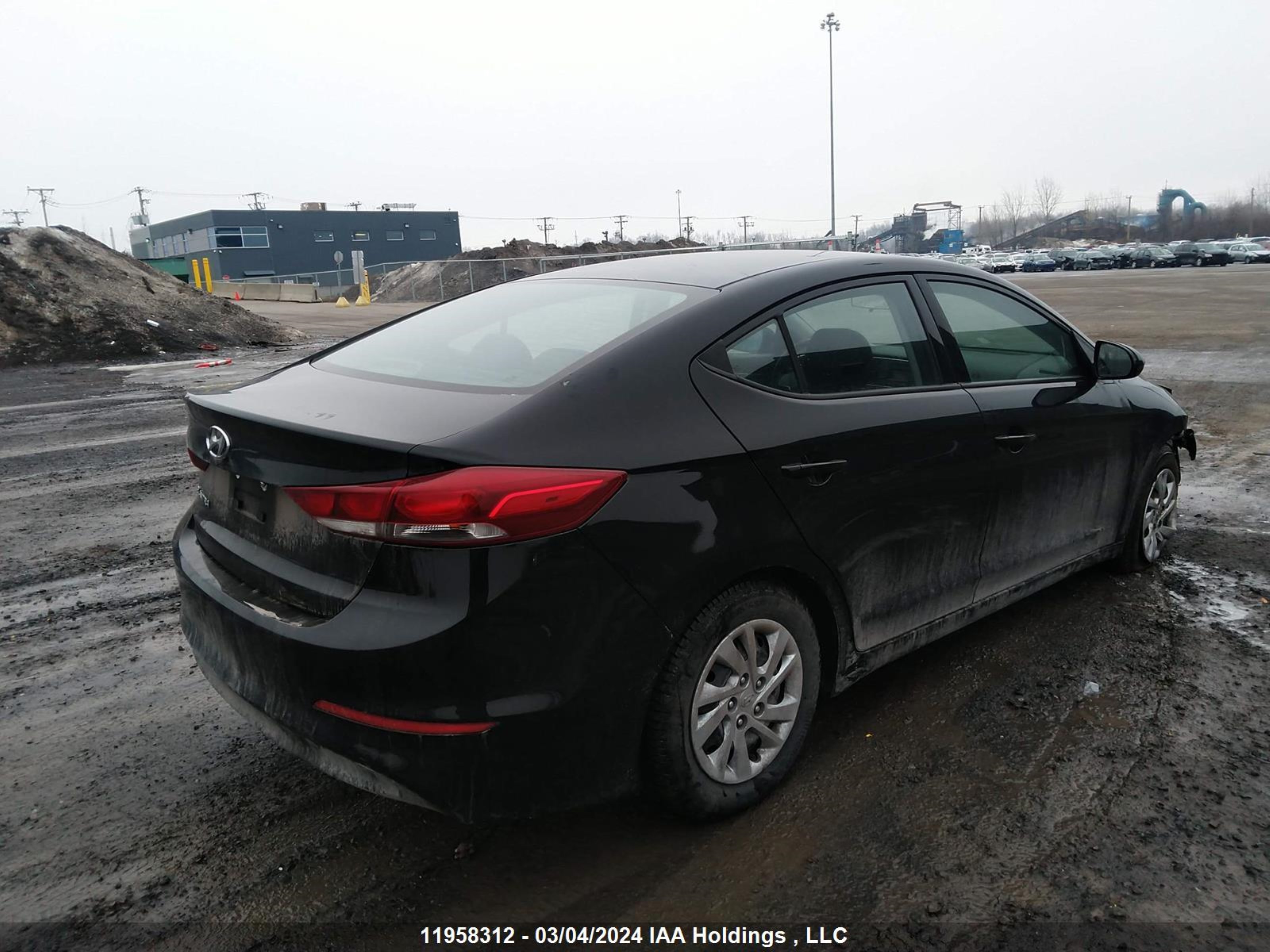 Photo 3 VIN: 5NPD74LF9HH108362 - HYUNDAI ELANTRA 