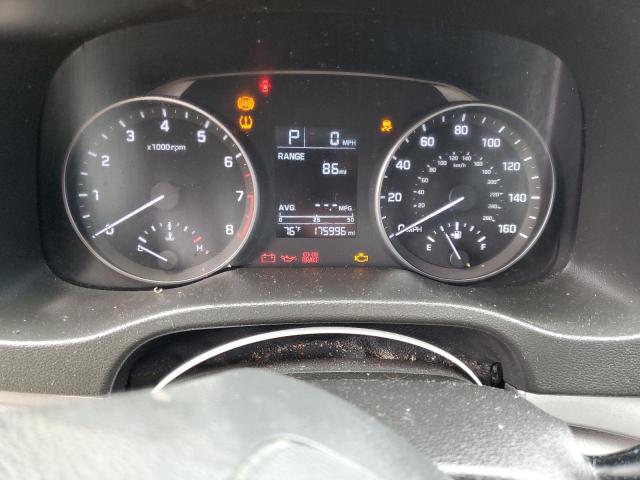 Photo 8 VIN: 5NPD74LF9HH113111 - HYUNDAI ELANTRA SE 