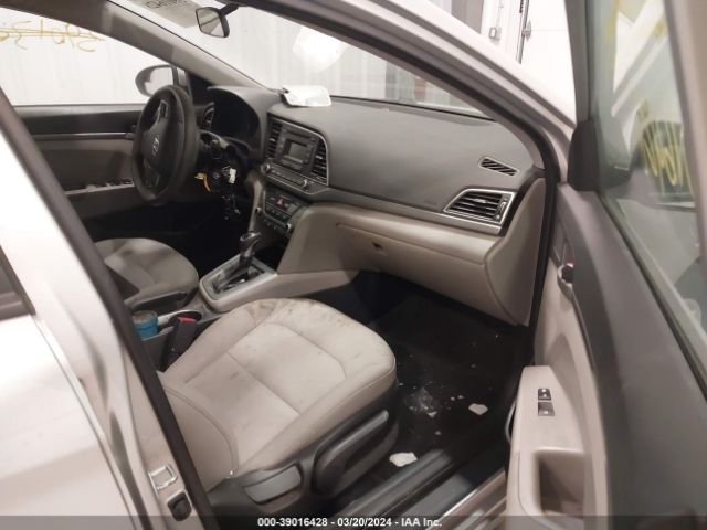 Photo 4 VIN: 5NPD74LF9HH130667 - HYUNDAI ELANTRA 