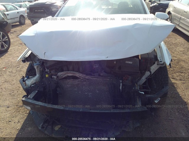 Photo 5 VIN: 5NPD74LF9HH138526 - HYUNDAI ELANTRA 