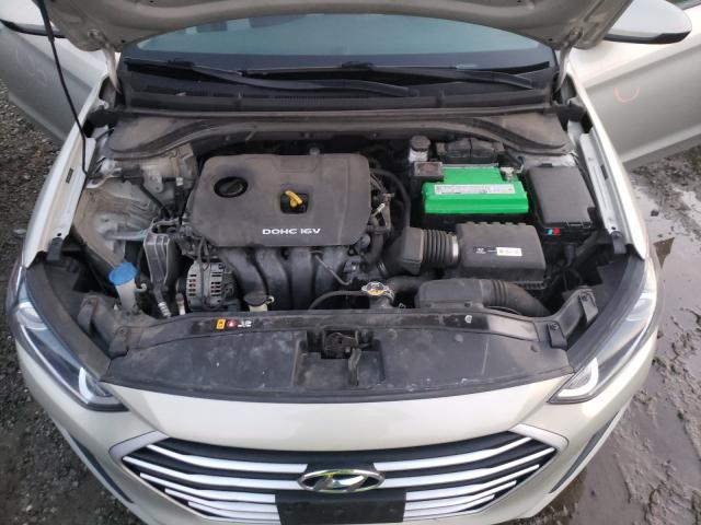 Photo 6 VIN: 5NPD74LF9HH171901 - HYUNDAI ELANTRA SE 