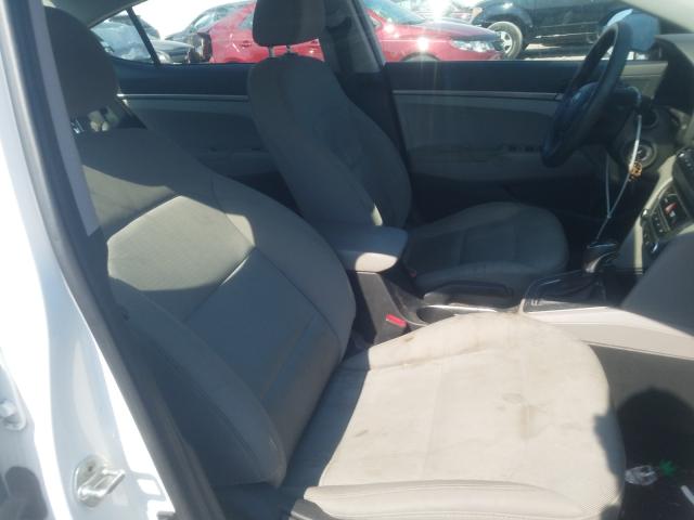 Photo 4 VIN: 5NPD74LF9HH176810 - HYUNDAI ELANTRA SE 