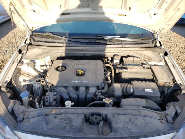 Photo 6 VIN: 5NPD74LF9HH190349 - HYUNDAI ELANTRA SE 