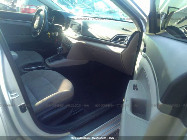 Photo 4 VIN: 5NPD74LF9HH191260 - HYUNDAI ELANTRA 