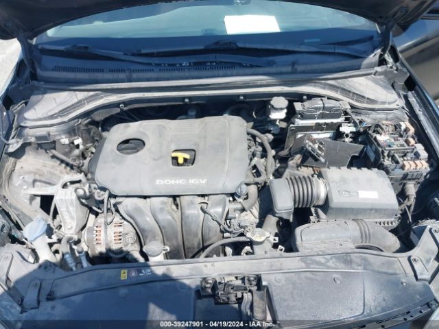 Photo 9 VIN: 5NPD74LF9JH279411 - HYUNDAI ELANTRA 